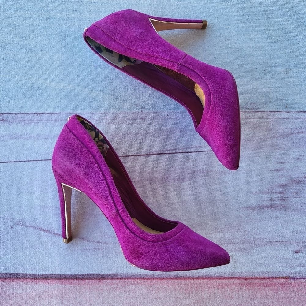 Ted Baker Fuchsia Sayu Pointed Toe Suede Pump‎ Stilleto Heels Size 5US